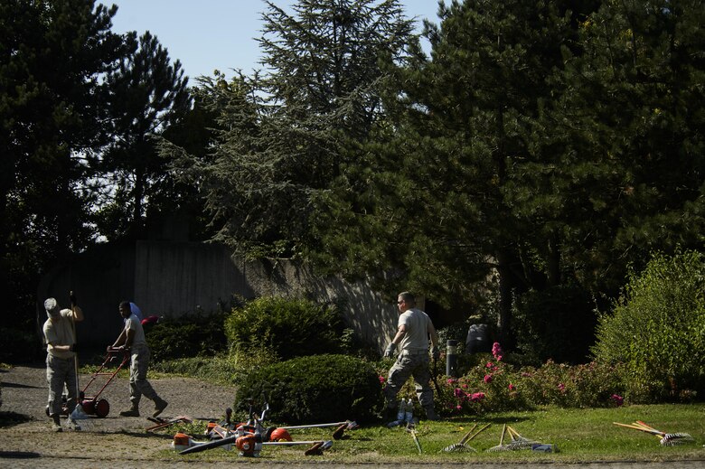 Tech. Sgt. Zachary McLeish an air transportation technician with the 76th Aerial Port Squadron, Youngstown-Warren Air Reserve Station, Ohio, volunteers his time to help landscape the air park on Spangdahlem Air Base, Germany, Aug. 17, 2016. He and several Airmen from the 910th Airlift Wing,
Youngstown-Warren ARS, who are temporarily assigned to Spangdahlem took the initiative to help landscape the air park. (U.S. Air Force photo by Staff Sgt. Jonathan Snyder)