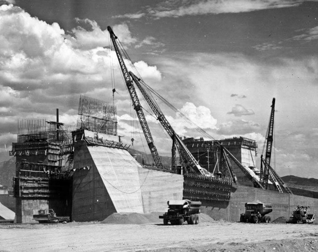 Construction of Hansen Dam