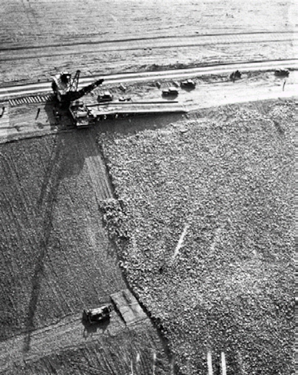 Construction of Hansen Dam