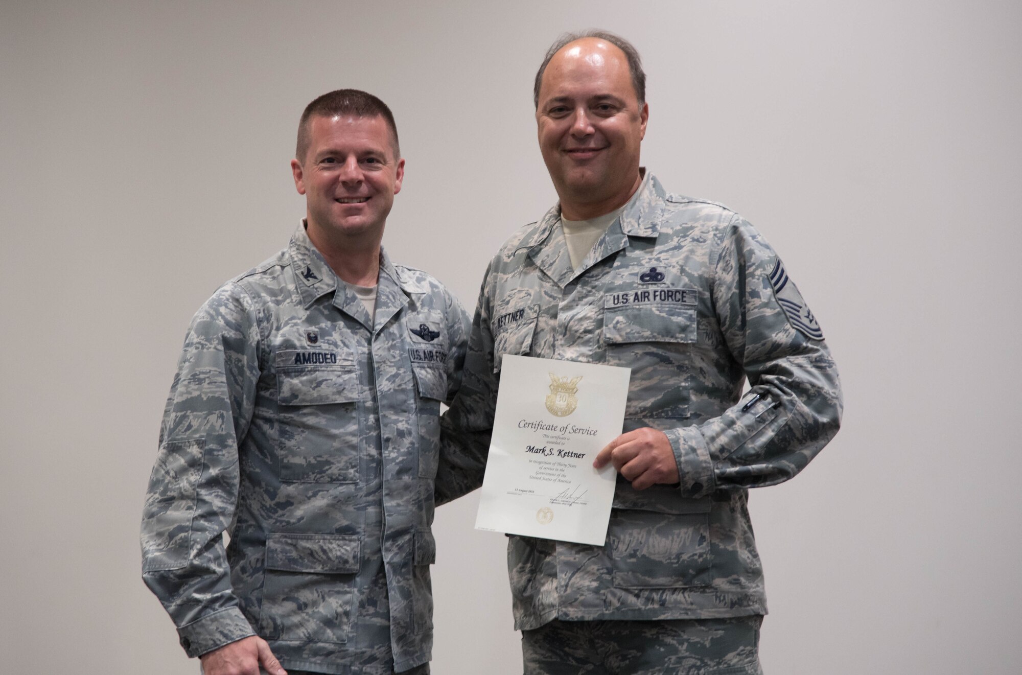 Commander updates civilian workforce > 403rd Wing > Article Display