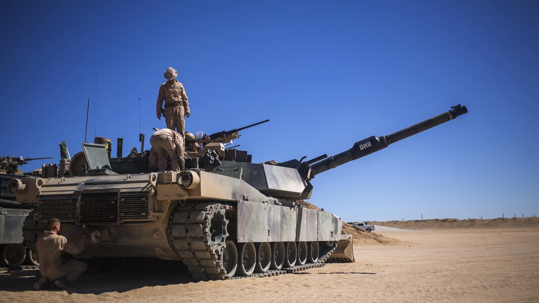 U.S. Marines with Delta Company, 1st Tank Battalion, 1st Marine Division conducts pre-check before conducting offensive and defensive tactics during Large Scale Exercise at Marine Corps Air Ground Combat Center, Calif., Aug. 16, 2016. LSE-16 is designed to enhance the command and control, and interoperability between I Marine Expeditionary Force and its higher, adjacent and subordinate command headquarters.
