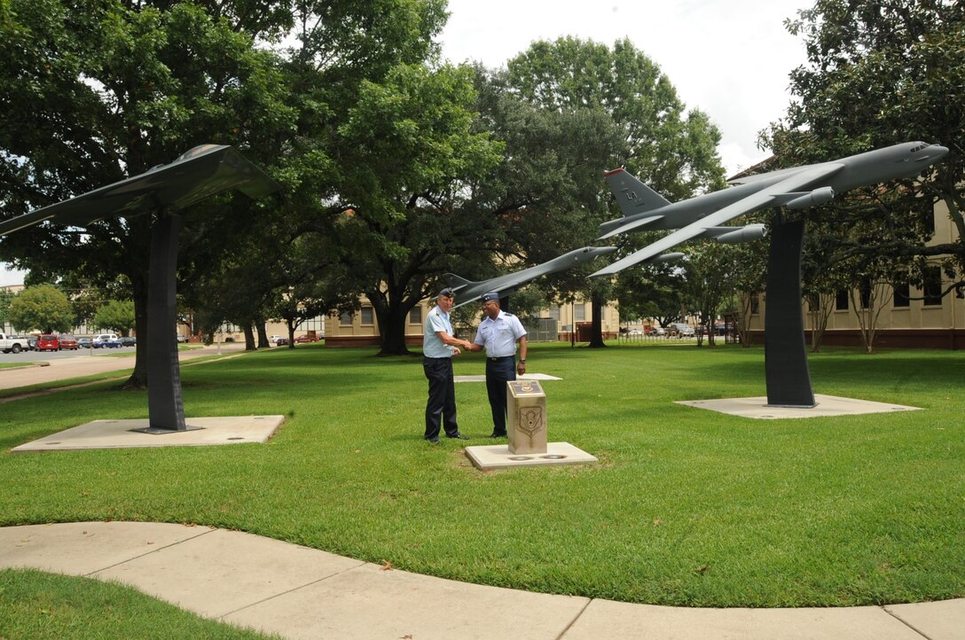 Right, U.S. Air Force Maj. Gen. Richard M. Clark, Eighth Air Force commander, greets German air force Lt. Gen. Joachim Wundrak, commander of German Air Operations Command, among the B-2, B-52 and B-1 static displays at Barksdale Air Force Base, La., Aug. 19, 2016. Wundrak had the opportunity to visit the 608th Air Operations Center as well as tour a 2nd Bomb Wing B-52. (U.S. Air Force photo by Amn Alexis Schultz)
