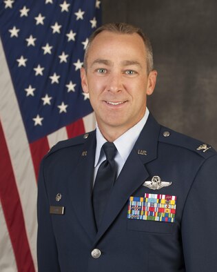 Col James R. Keen Bio Photo
