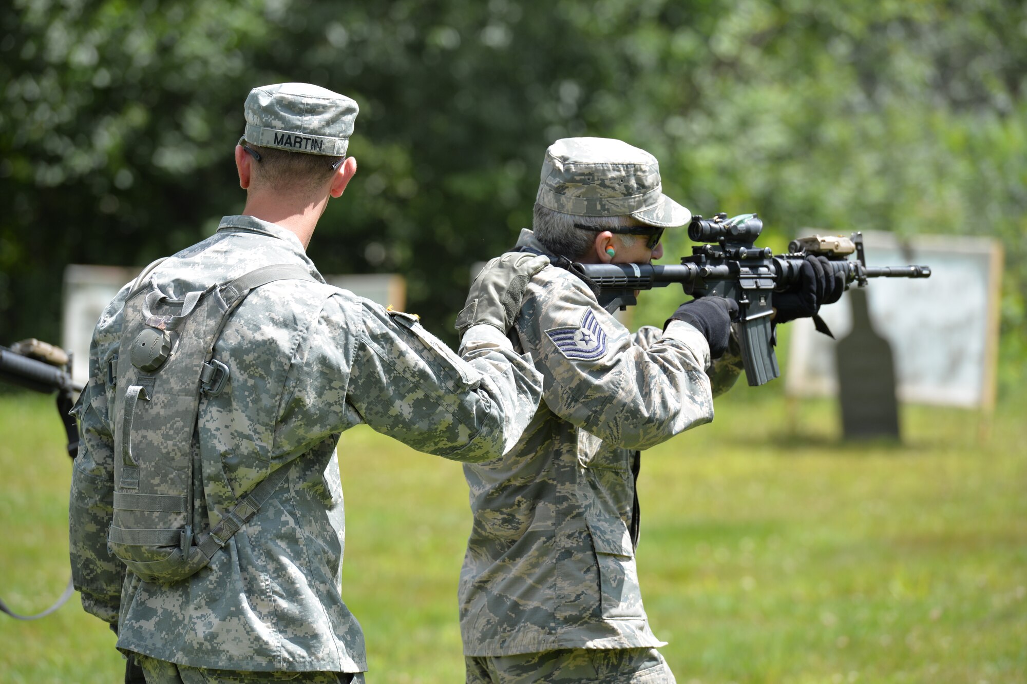 New Hampshire National Guardsmen train together during joint training with the New Hampshire Army National Guard, Aug. 7, 2016 at Camp Ethan Allan, Vt. (Air National Guard photo by Airman 1st Class Ashlyn J. Correia)