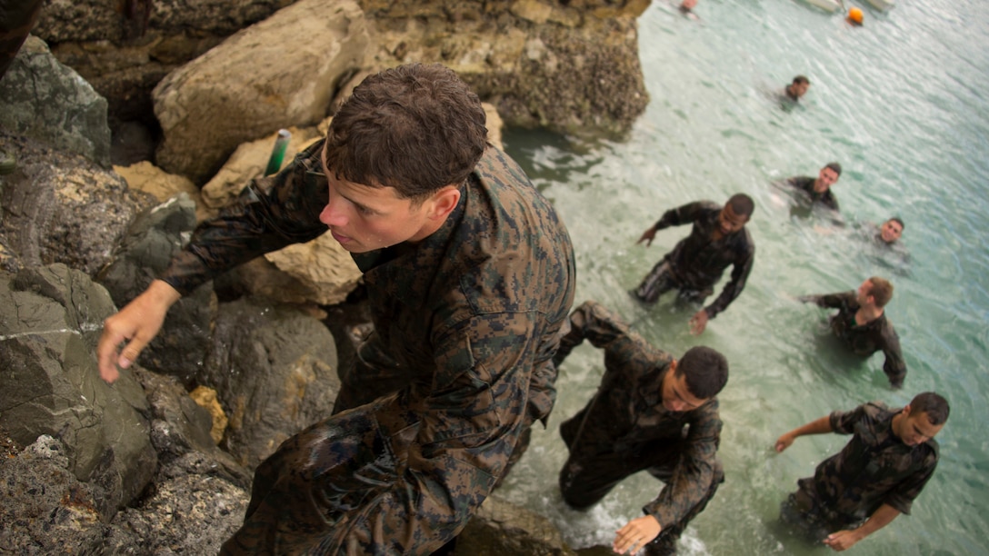 U.S. Marines with Marine Rotational Force – Darwin and French Armed Forces soldiers with 92nd Infantry Regiment, French Army, arrive at the end of a swimming test during a French Armed Forces Nautical Commando Course off the coast of Noumea, New Caledonia, August 15, 2016. The course is a part of Exercise AmeriCal 16, a bilateral training exercise designed to enhance mutual combat capabilities and improve relations with our partners by exchanging a U.S. Marine Corps and French Armed Forces infantry platoon. While the U.S. Marines are in New Caledonia, the French infantry platoon traveled to Australia to participate in Exercise Koolendong 16 with U.S. and Australian forces. 