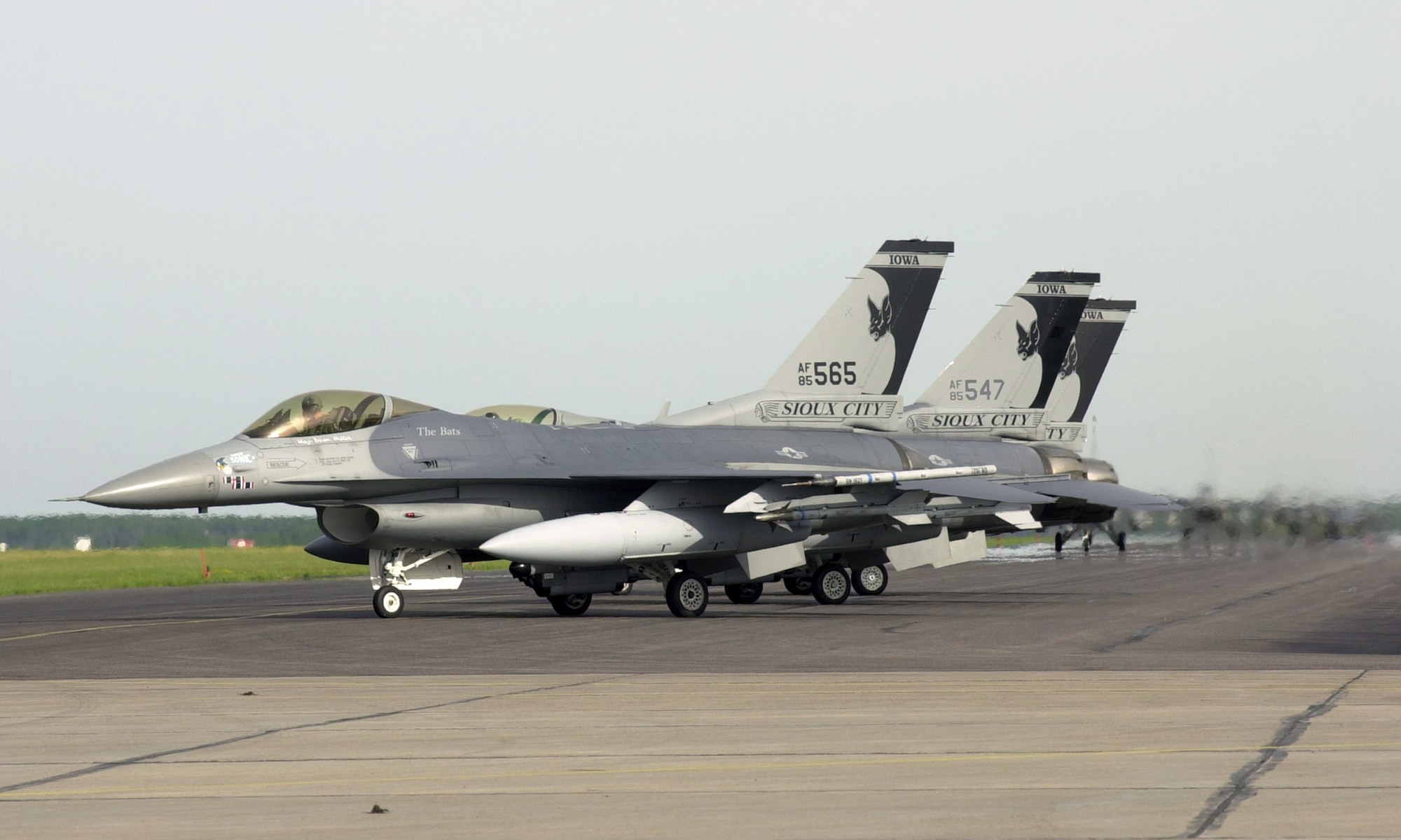 Iowa ANG F-16s