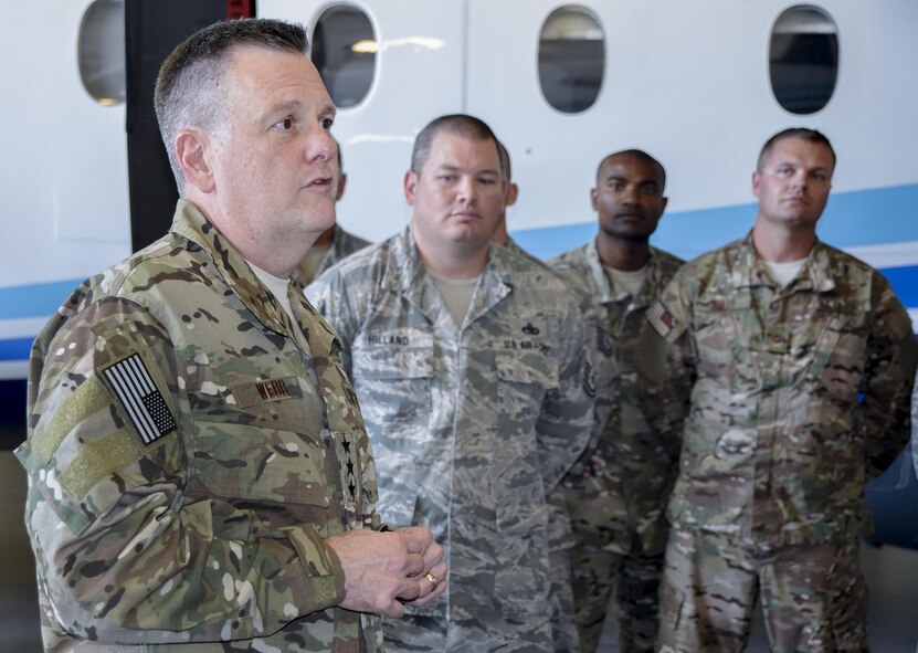 Lt. Gen. Brad Webb, commander of Air Force Special Operations Command, visits with Reserve and active duty maintainers at Duke Field, Fla., Aug. 26. The visit was Webb’s first to the 919th Special Operations Wing since taking the helm of AFSOC.  (U.S. Air Force photo/Dan Neely)