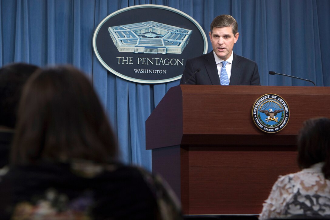 Pentagon Press Secretary Peter Cook briefs reporters at the Pentagon, Aug. 31, 2016. DoD photo by Navy Petty Officer 1st Class Tim D. Godbee