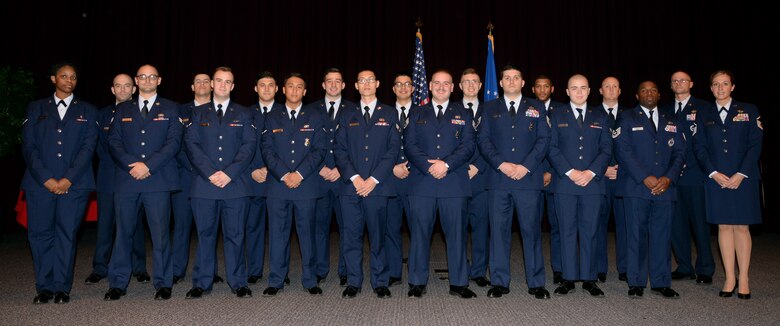 maxwell afb military clothing