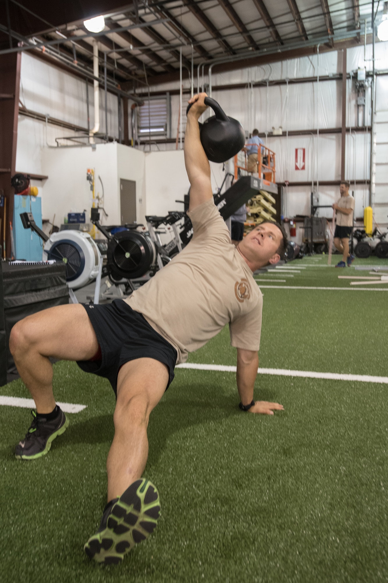Master Sgt. Harley Bobay, a special tactics operator for the 123rd Special Tactics Squadron, works through an individualized conditioning and maintenance program designed for him by the staff of the squadron’s Human Performance Program at the Kentucky Air National Guard Base in Louisville, Ky., Oct. 14, 2016. The focus of the program is to improve the operational longevity of special operators and reduce injuries in the field. (U.S. Air National Guard photo by Tech. Sgt. Vicky Spesard)
