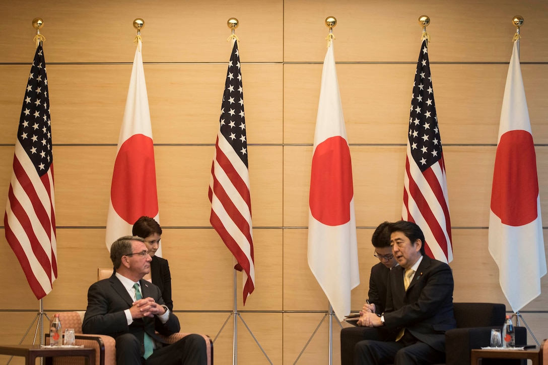 Defense Secretary Ash Carter meets with Japanese Prime Minister Shinzo Abe in Tokyo, Dec. 6, 2016. DoD photo by Air Force Tech. Sgt. Brigitte N. Brantley