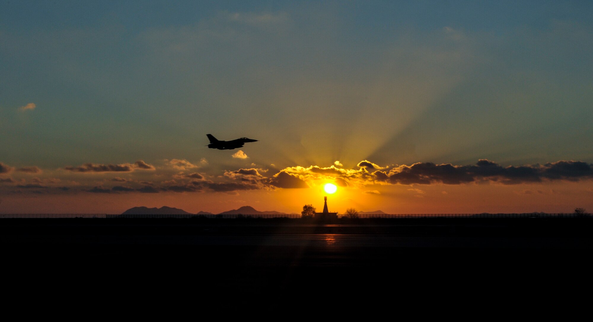 A U.S. Air Force F-16 Fighting Falcon from the 35th Fighter Squadron takes off at Kunsan Air Base, Republic of Korea, Dec. 2, 2016. Aircrew training is essential in a bilateral defense organization such as Combined Forces Command to ensure interoperability and readiness of forces. (U.S. Air Force photo by Senior Airman Colville McFee/Released)
