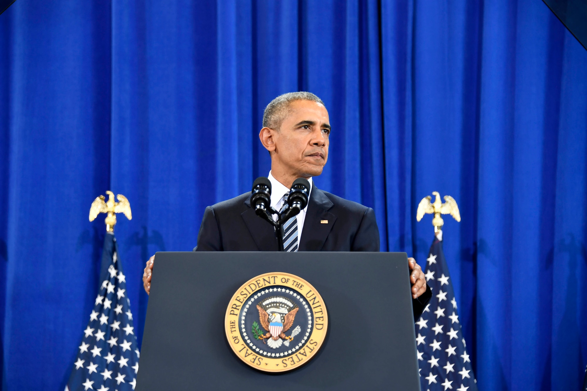 President Barack Obama addresses service members during his final visit as commander in chief, at MacDill Air Force Base, Fla. Dec. 6, 2016. The president thanked the men and women for their service and spoke on counter terrorism measures, national security and highlighted accomplishments of the U.S. military. (U.S. Air Force photo by Tech. Sgt. Dana Flamer)  