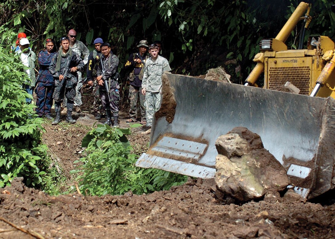 U.S. Army Soldiers, Armed Forces Philippines Soldiers, and Philippine National Police officers participate in a humanitarian mission in Mindanao.
