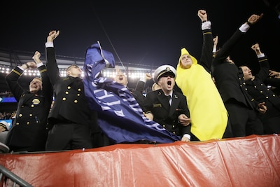 151212-N-QO941-328
Philadelphia, PA (Dec. 12, 2015) Midshipmen react to winning the 116th Army-Navy game 21-17 at Lincoln Financial Field in Philadelphia.  (U.S. Navy photo by Damon J. Moritz/Released)