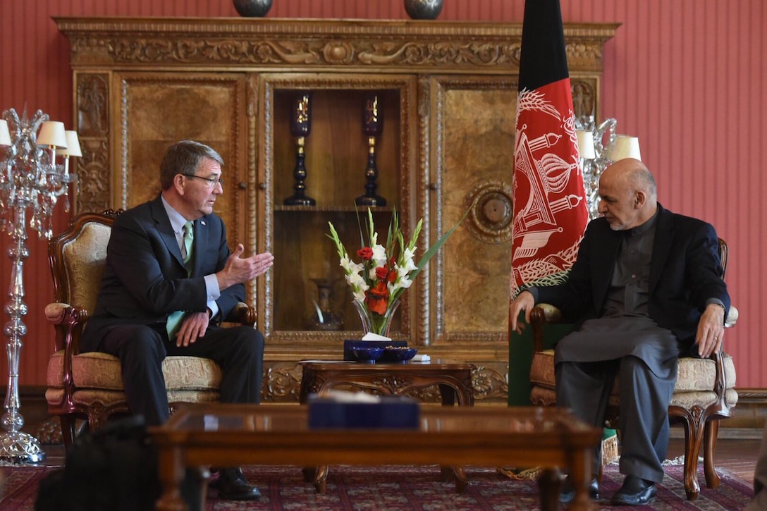 Defense Secretary Ash Carter meets with Afghan President Ashraf Ghani during his visit to Afghanistan, Dec. 9, 2016. DoD photo