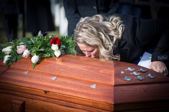 Family, friends and fellow Airmen attend the funeral of Col. David Banholzer, a 14th Presidential Pilot, at Arlington National Cemetery in Arlington, Va., Dec. 7, 2016. Banholzer, from Green Bay, Wis., commanded the Presidential Airlift Group at the 89th Airlift Wing, and was a husband and father of two daughters. He died from Glioblastoma Muliforme, a rare form of brain cancer, in his southern Maryland home surrounded by his family on Nov. 4, 2016. (U.S. Air Force photo/Senior Master Sgt. Kevin Wallace)