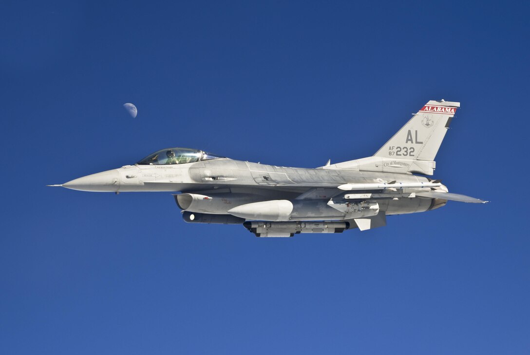 Reporters from 3 local Birmingham, Alabama television stations flew on a air refueling mission as part of a media incentive flight hosted by the 117th Air Refueling Wing, Birmingham, Alabama December 7, 2016 . (U.S. Air National Guard photo by: Senior Master Sgt. Ken Johnson)