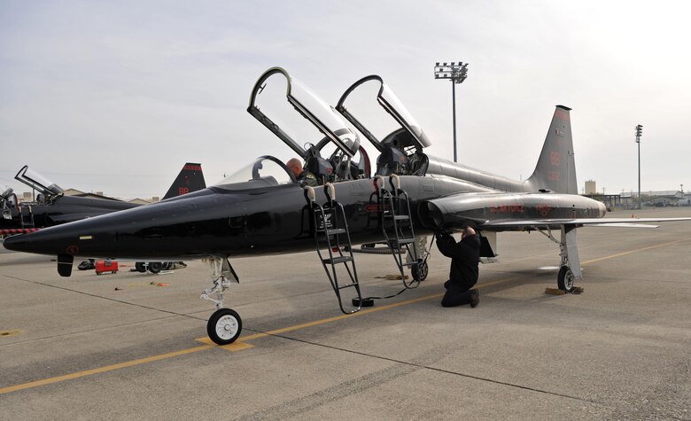 system hydraulic t-38 Force maintenance U.S. ISR significant Air 38 to > T