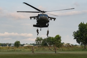 An HH-60 Pave Hawk helicopter assigned to Joint Task Force-Bravo’s 1st Battalion, 228th Aviation Regiment, provided airlift support for a team of special forces troops performing air assault training during Operation Serpiente, a joint training mission led by members of the U.S. 7th Special Forces Group and Naval Special Warfare, Dec. 1, Lake Ilopango, El Salvador.