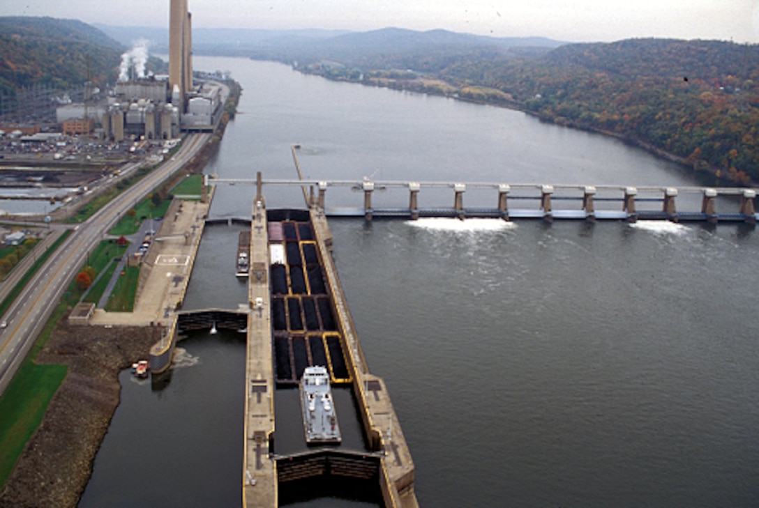 The U.S. Army Corps of Engineers in Pittsburgh is alerting commercial navigation companies that operations at the New Cumberland Locks and Dam on the Ohio River, eight miles south of Wellsville, Ohio, halted after crews noticed a sheen inside the facility's main chamber. 