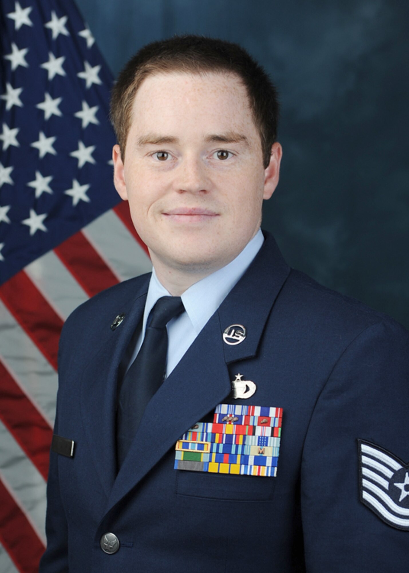 Tech. Sgt. Jon, Virginia Air National Guard-192nd Intelligence Squadron, earns the enlisted gold award for Geospatial Analyst, Nov. 2, 2016 at 25th Air Force Headquarters, Joint Base San Antonio-Lackland, Texas.