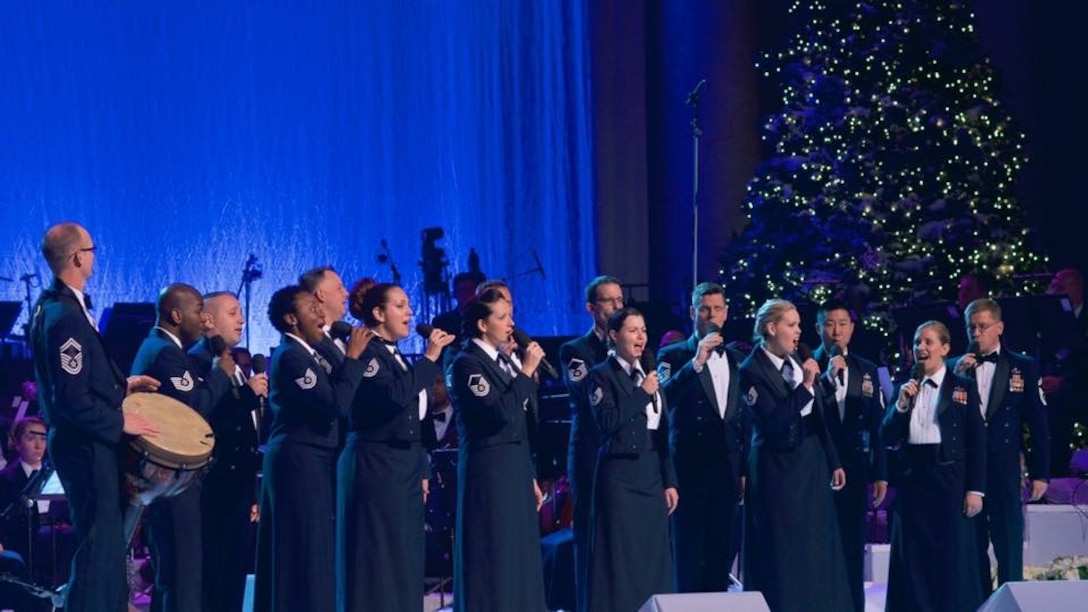 The Singing Sergeants shone at the 2016 Spirit of the Season concert at DAR's Constitution Hall. (US Air Force Photo by Chief Master Sgt Bob Kamholz/released)