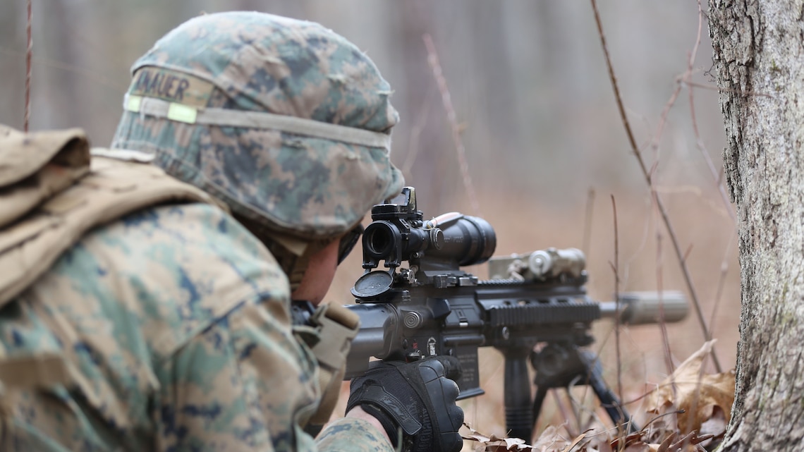 Savage company prowls > United States Marine Corps Flagship