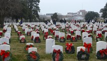 Wreaths lay on veteran’s gravestones during a National Wreaths Across America Remembrance ceremony at Hampton National Cemetery in Hampton, Va., Dec. 17, 2016. More than 6,000 graves were donned wreaths at the cemetery by more than 200 volunteers. (U.S. Air Force photo by Airman 1st Class Kaylee Dubois)