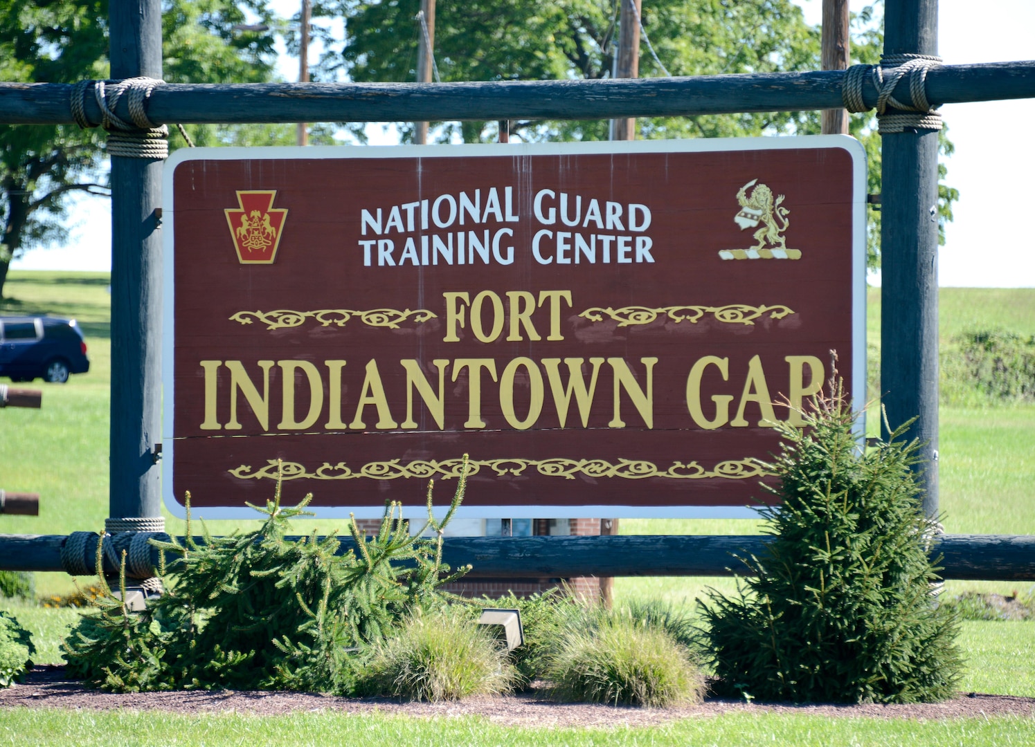 The Fort Indiantown Gap sign welcoming visitors to post. 