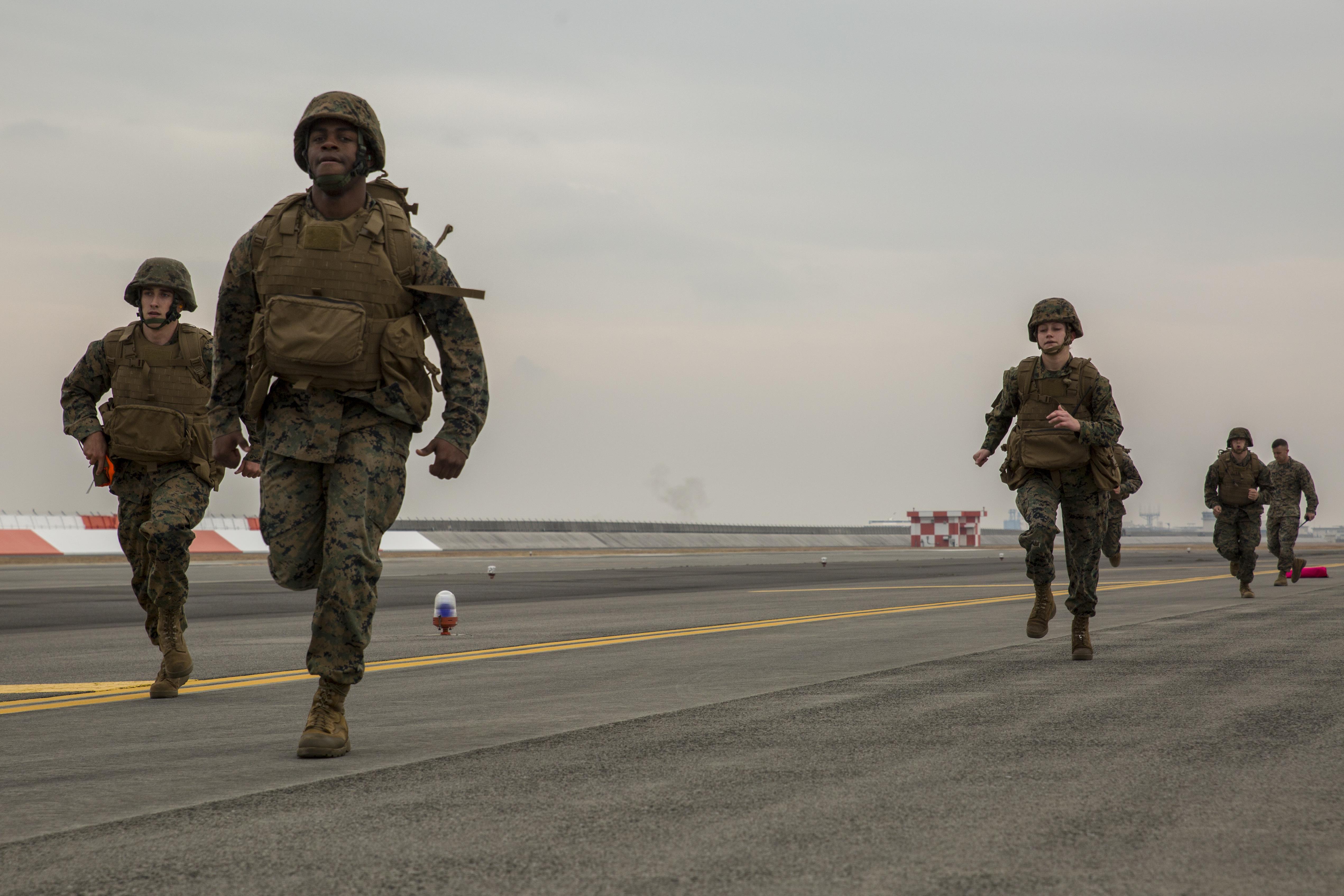 MACS4 Marines train to employ expeditionary runways