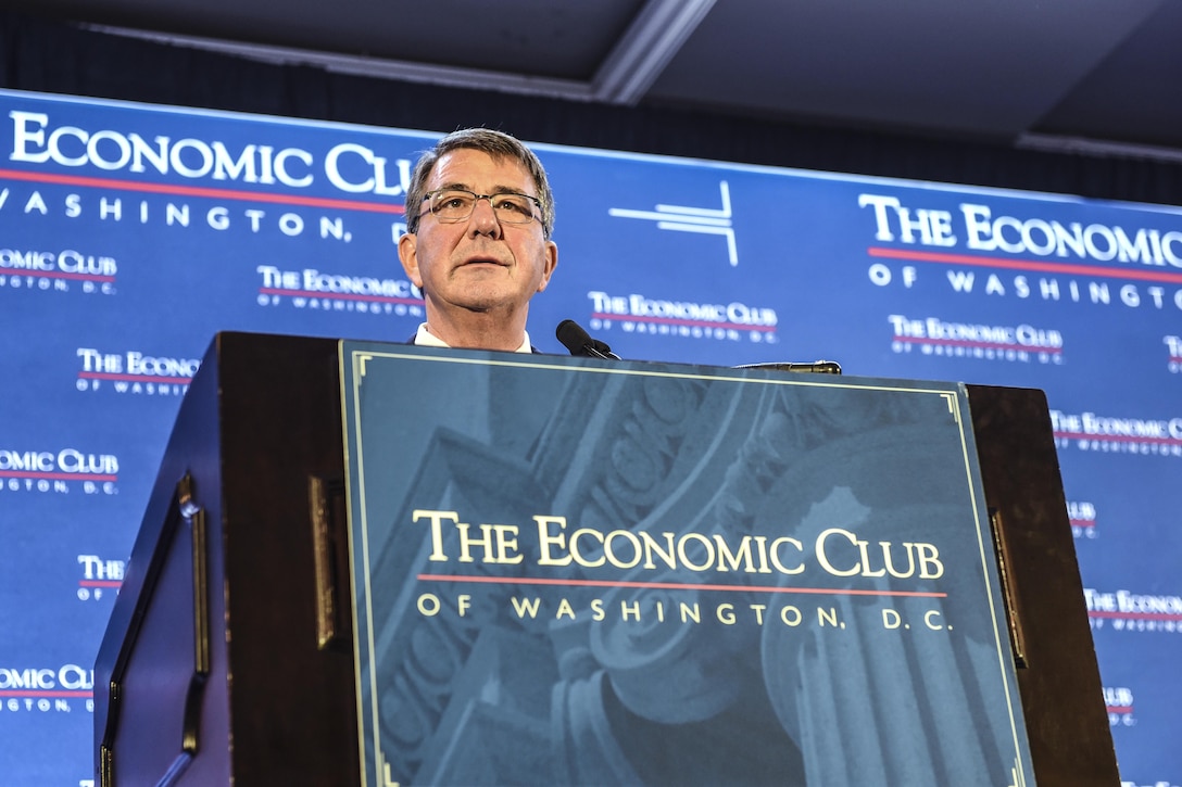 Defense Secretary Ash Carter previews the 2017 defense budget during a breakfast event at the Economic Club in Washington, D.C., Feb. 2, 2016. Carter discussed the evolving challenges that drive the department’s planning, including the ongoing fight against terrorism. DoD photo by Army Sgt. 1st Class Clydell Kinchen