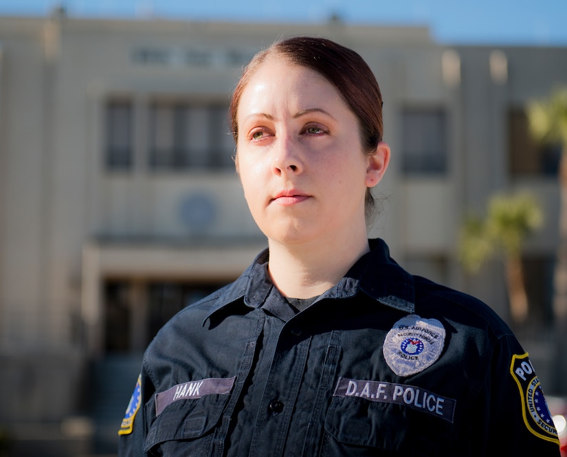 Range police officer wins AF award > Eglin Air Force Base > Article Display