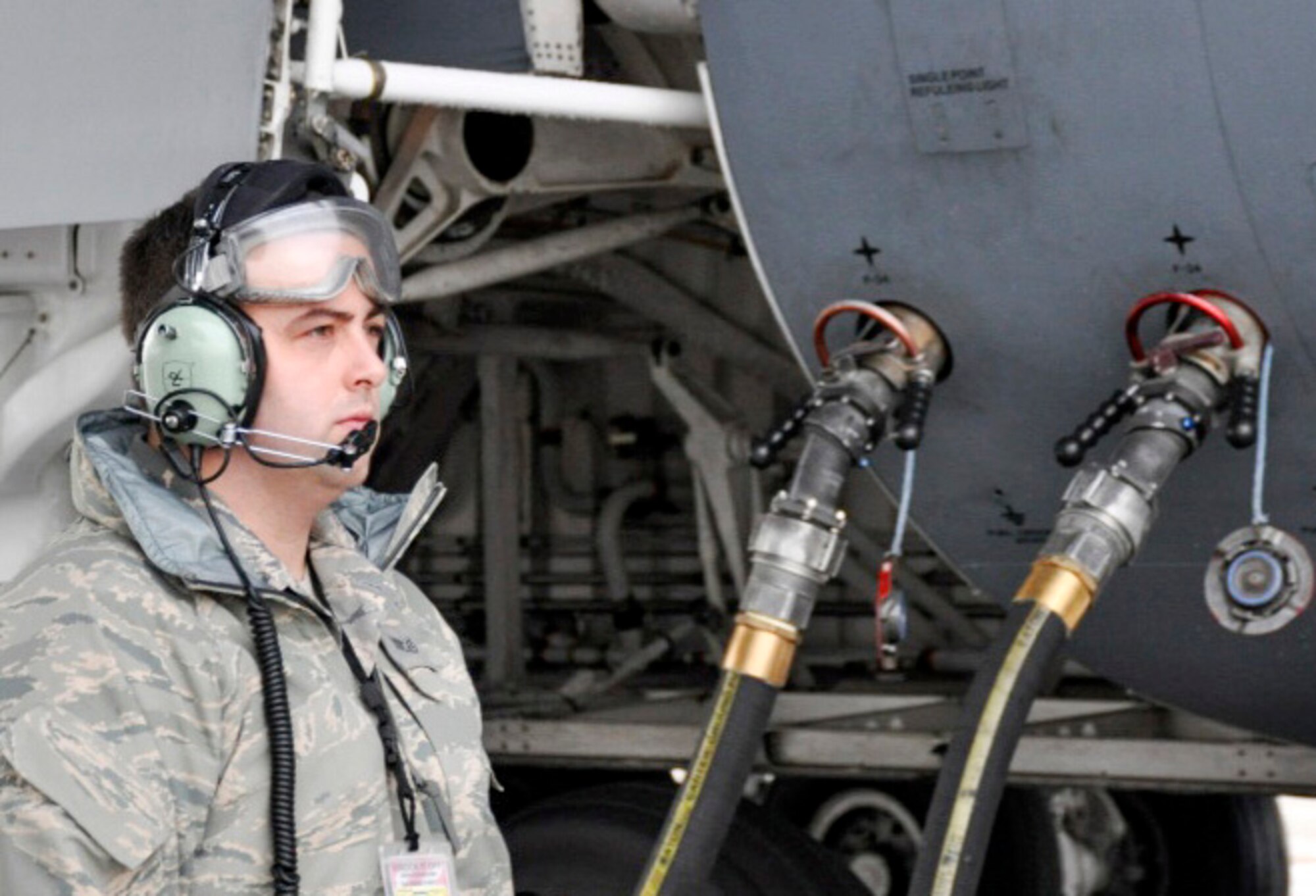 The 349th Aircraft Maintenance Squadron and the 312th Airlift Squadron partnered to launch an all-Reserve air and ground crew flight Jan. 23, 2016 from Travis Air Force Base, California to Alaska. (U.S. Air Force photos/Senior Airman Madelyn Brown)