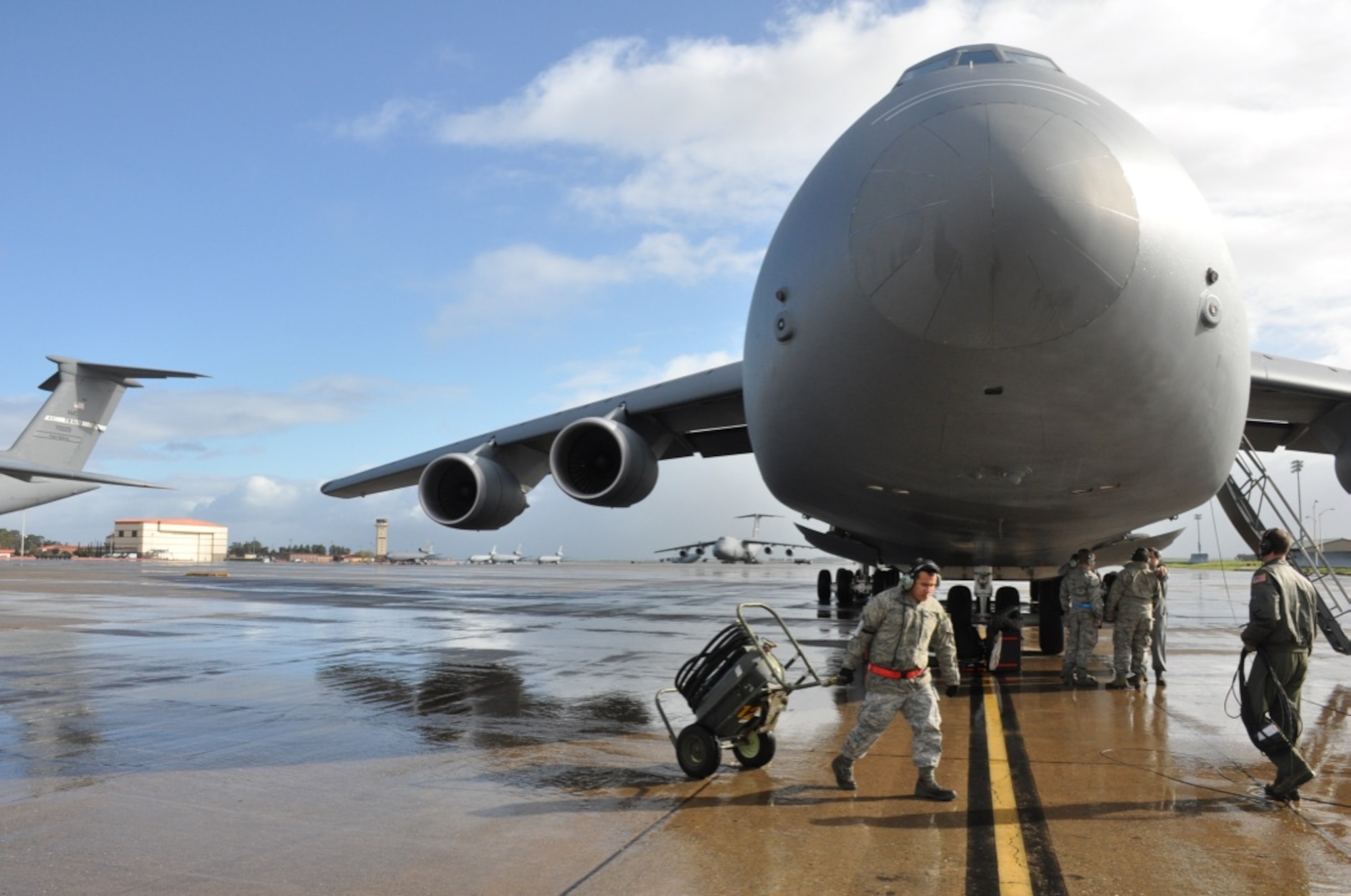 The 349th Aircraft Maintenance Squadron and the 312th Airlift Squadron partnered to launch an all-Reserve air and ground crew flight Jan. 23, 2016 from Travis Air Force Base, California to Alaska. (U.S. Air Force photos/Senior Airman Madelyn Brown)