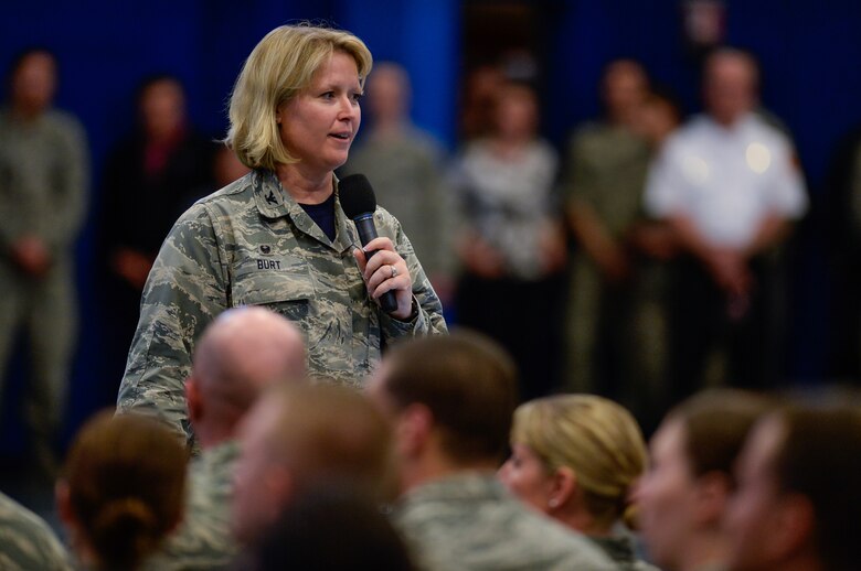 Col. DeAnna M. Burt, 50th Space Wing commander, address Team 5-0 during a commander’s call Jan. 29, 2016, at Schriever Air Force Base, Colorado. Burt talked about the wing’s Strategic Plan and Space Mission Force among others. (U.S. Air Force photo/Christopher DeWitt)