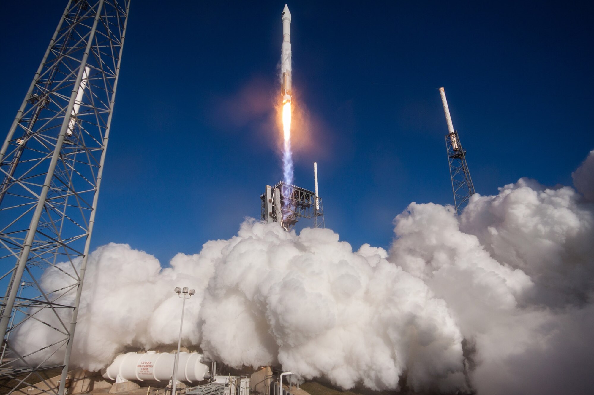 Cape Canaveral Air Force Station, Fla. (Feb. 5, 2016) – A United Launch Alliance (ULA) Atlas V rocket carrying the GPS IIF-12 mission lifted off from Space Launch Complex 41 at 8:38 a.m. EST / 5:38 a.m. PST (Courtesy photo: ULA)