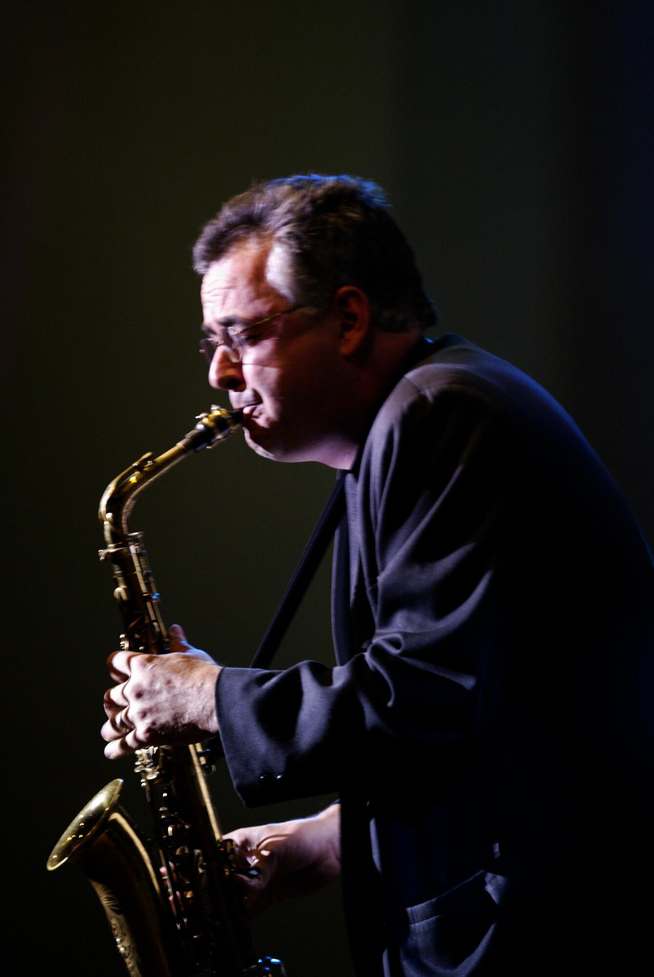 Saxophone legend Sal Lozano visited the U.S. Air Force Band on Thursday,
Jan. 28. The Grammy-winning musician shared his wisdom with several Airmen
musicians. (Photo courtesy Rex Billington/released)
