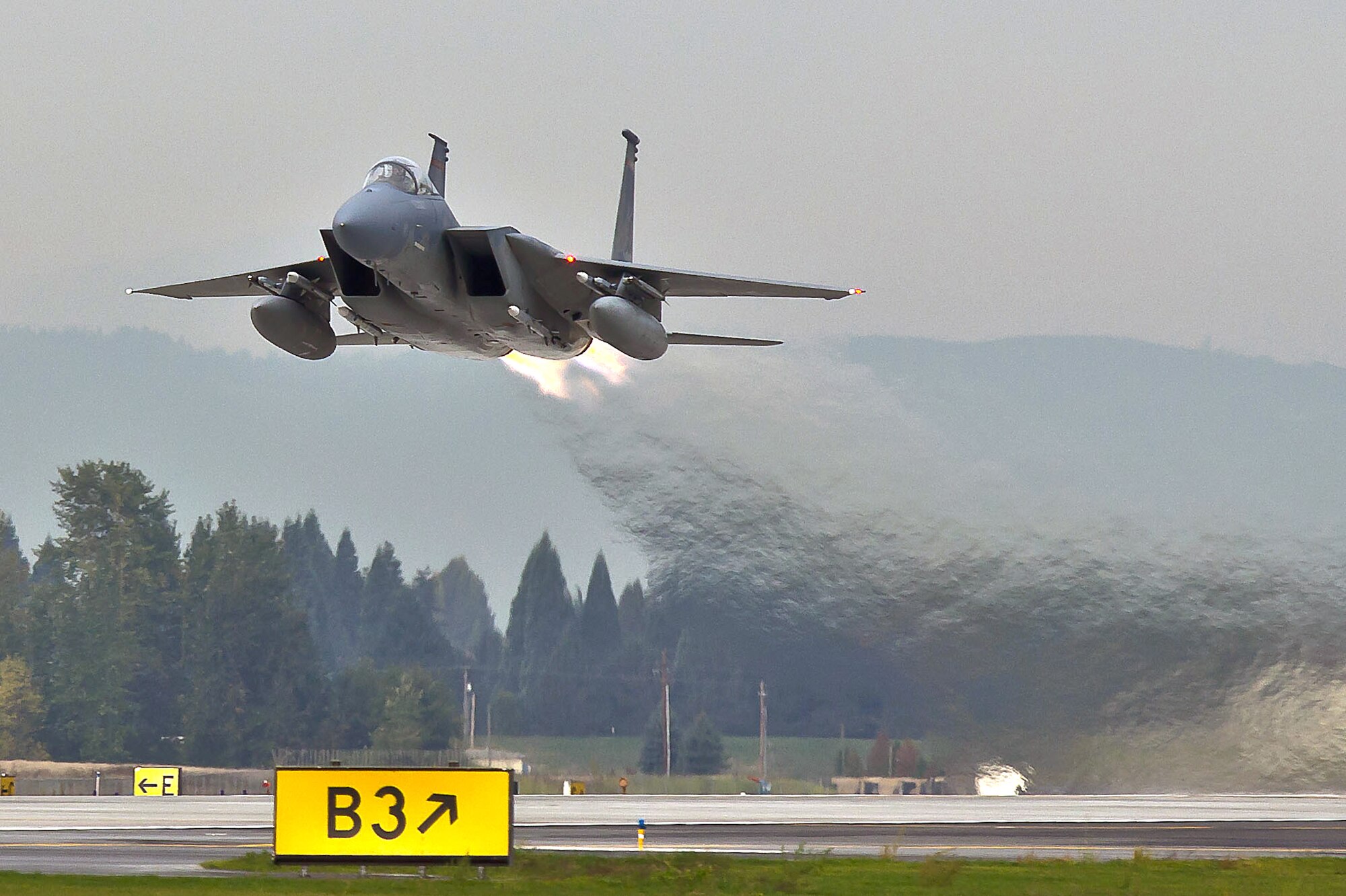 An F-15 Eagle assigned to the 142nd Fighter Wing launches from the Portland Air National Guard Base. (U.S. Air National Guard courtesy photo, 142nd Fighter Wing Public Affairs)