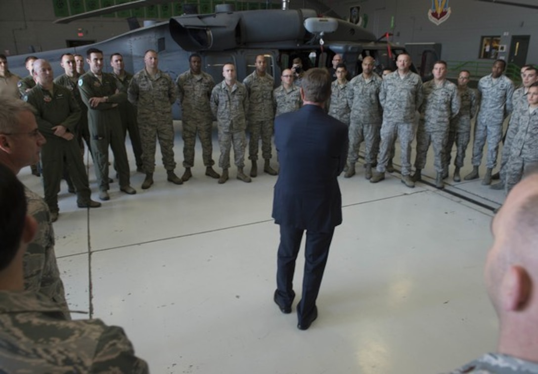 Defense Ash Carter speaks to airmen assigned to the 66th Rescue Squadron on Nellis Air Force Base, Nev., Feb. 4, 2016. (DoD photo by Navy Petty Officer 1st Class Tim D. Godbee)