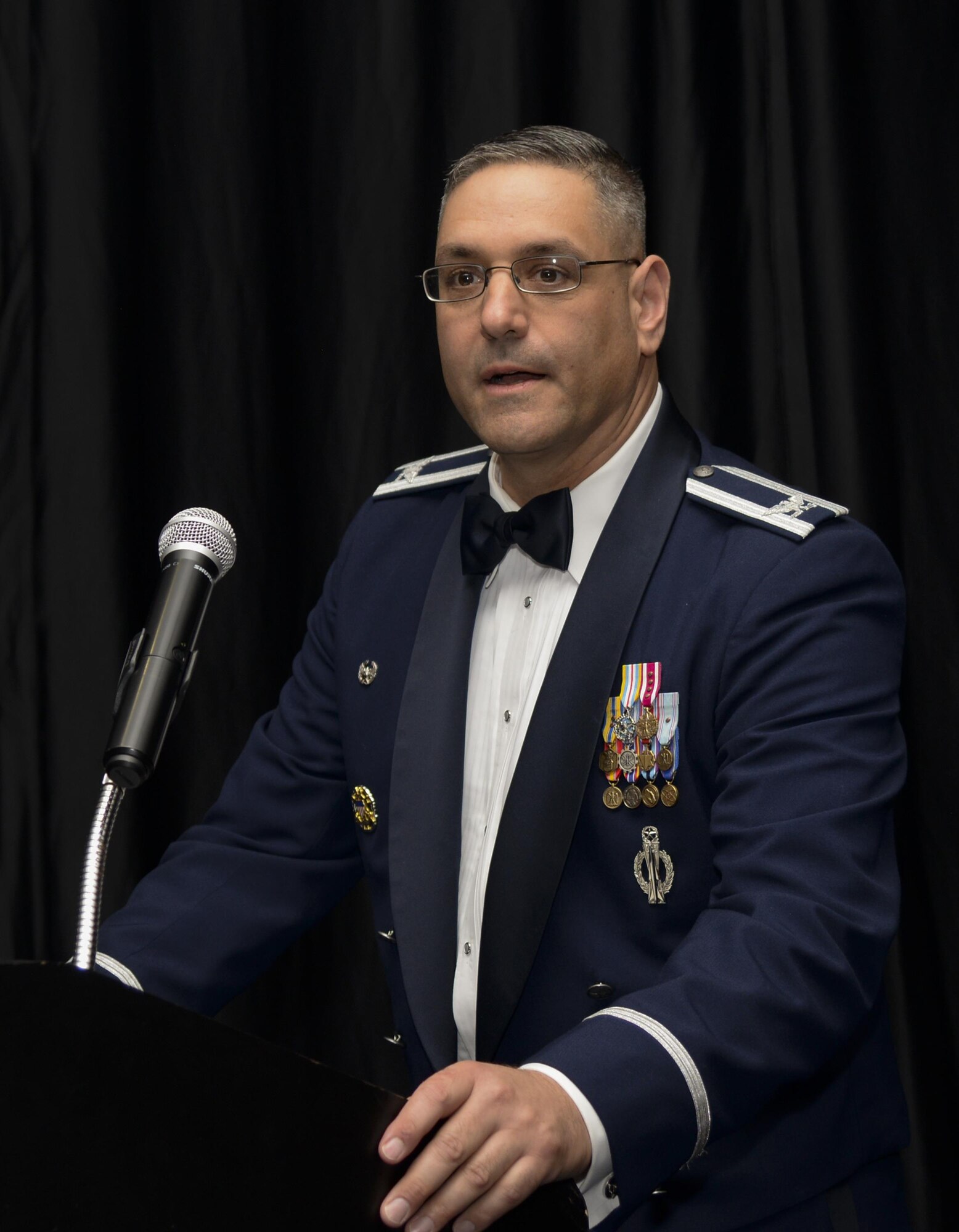Colonel Stephen Kravitsky, 90th Missile Wing commander, gives closing remarks at the F.E. Warren Air Force Base 2015 Annual Awards Ceremony Feb. 5, 2016, in the Cheyenne, Wyo., Holiday Inn. Kravitsky congratulated the winners and thanked the supporting team of family and coworkers who make it possible for award-winning Airmen to thrive. (U.S. Air Force photo by Senior Airman Jason Wiese)