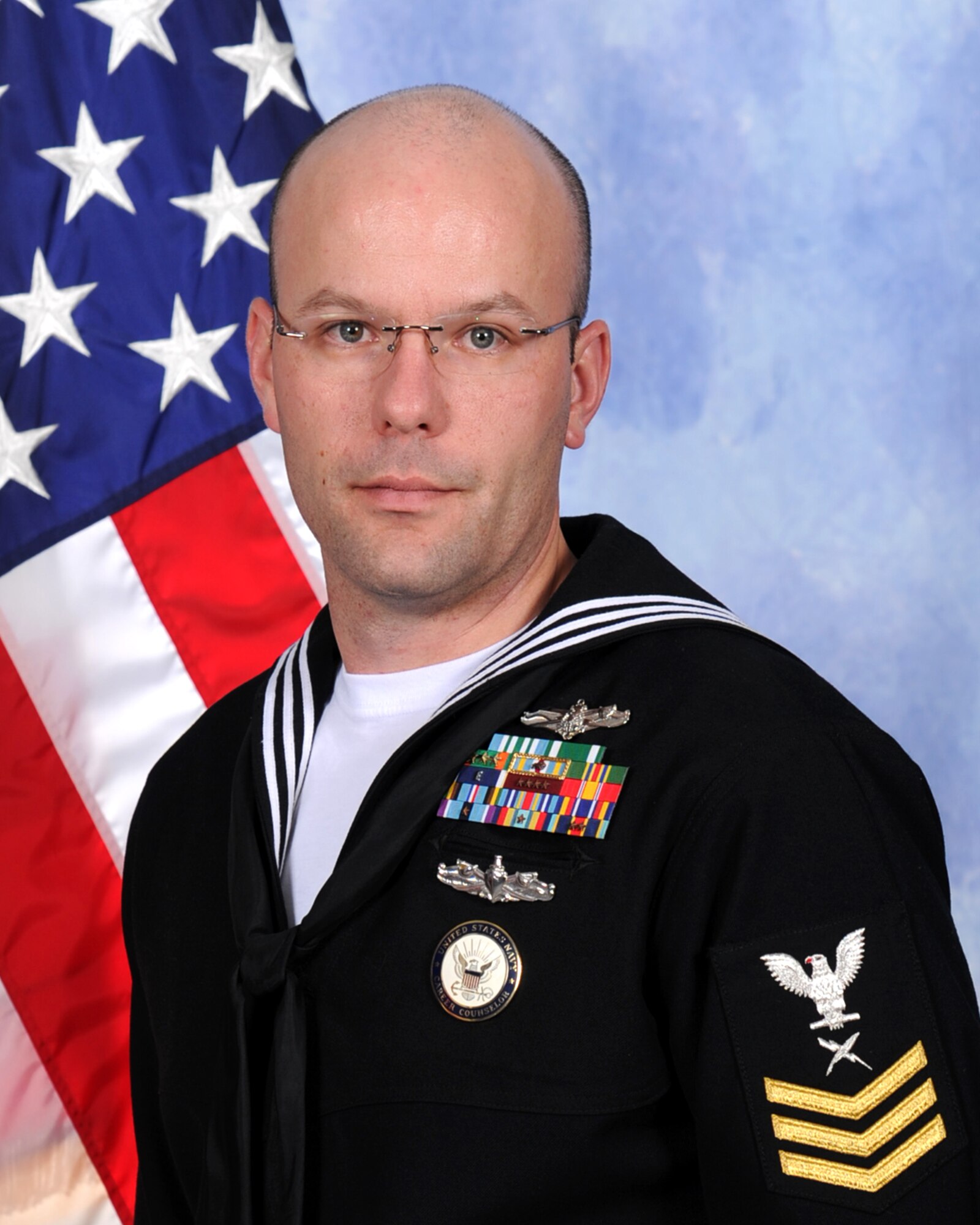 U.S. Navy Petty Officer 1st Class Stephen A. Comstock, Navy Center for Information Dominance Detachment instructor, is the Team Goodfellow 2015 Service Member of the Year. (U.S. Air Force photo by 17th Training Wing Public Affairs/Released)