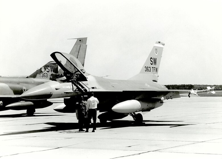 The F-16 Fighting Falcon: Then and Now > Shaw Air Force ...