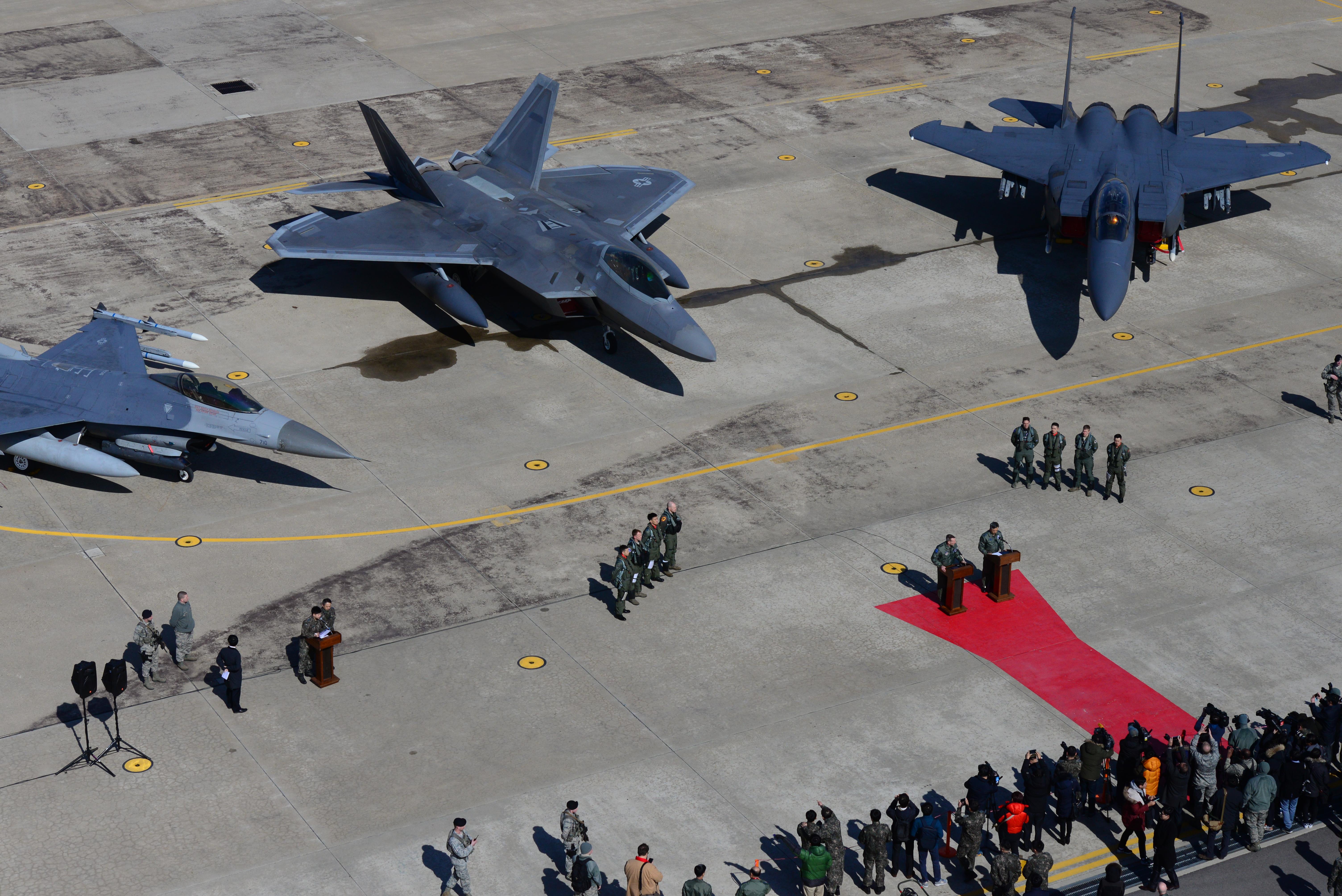 U.S. Air Force F-22 Raptors Arrive at Osan Air Base > U.S ...