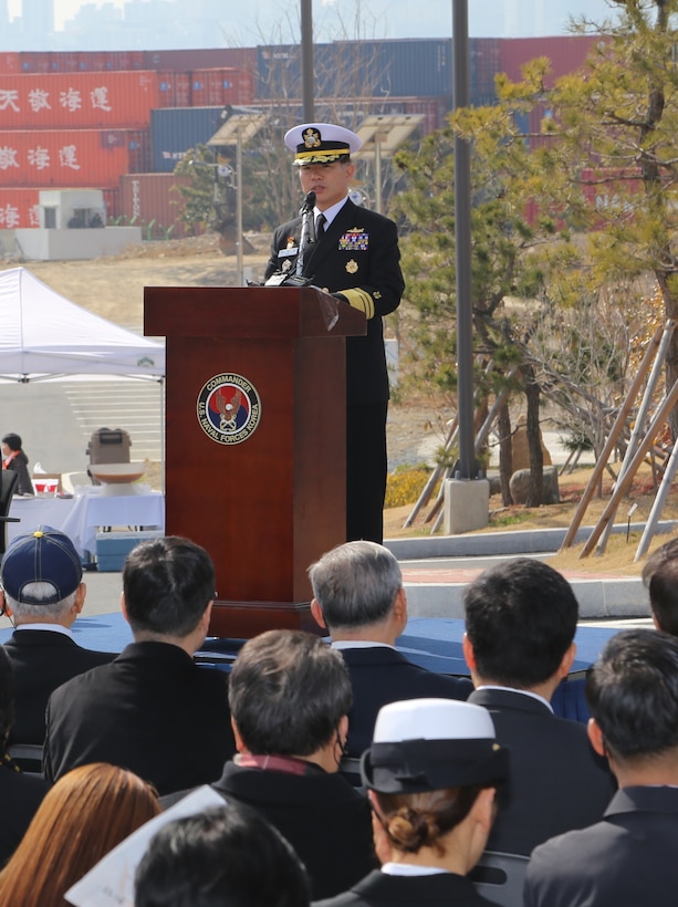 BUSAN, South Korea – Vice Adm. Lee, Ki-sik, the commander of the Republic of Korea fleet, speaks to guest and media during a ribbon-cutting ceremony in Busan, Feb 19. “There is no doubt in my mind that by working together, face-to-face, in the same location in such critical times, we will further solidify the ROK and U.S. alliance, and our combined naval operations capability,” said Vice Adm. Lee. (Photo by Sgt Russell O. Youmans, Photographer to the Commander)