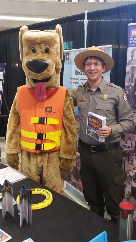 BLOOMINGTON, Minn. -- The U.S. Army Corps of Engineers, St. Paul District participated the the Government on Display Expo at the Mall of America Jan. 30. District staff talked to visitors about the Corps' missions while also talking about the importance of water safety.