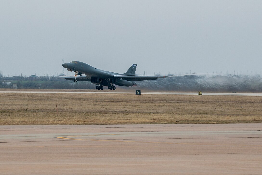 A 7th Bomb Wing B-1 Lancer takes off for a training mission on Feb. 20, 2016, Dyess Air Force Base (AFB), Texas. The aircraft is flown by an aircrew comprised of Airmen from the 7th Bomb Wing’s 28th Bomb Squadron, and the Air Force Reserve Command’s 489th Bomb Wing at Dyess, which is assigned to 307th Bomb Wing at Barksdale AFB, La. (U.S. Air Force photo by Master Sgt. Greg Steele/Released)