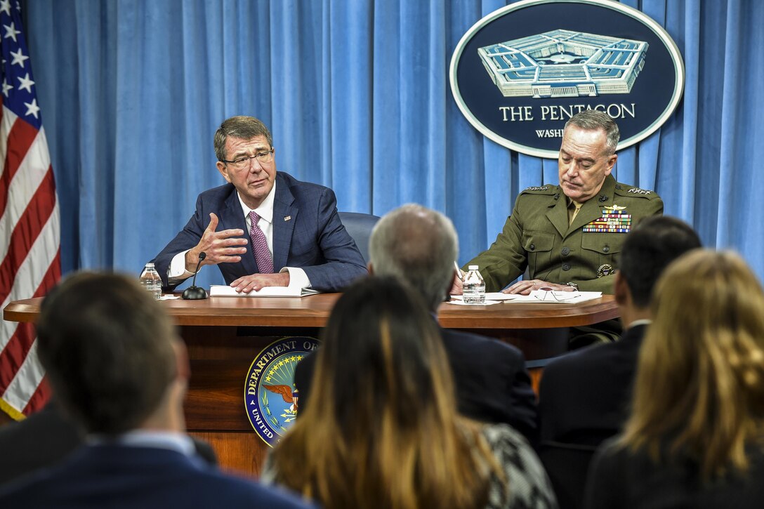 Defense Secretary Ash Carter and Marine Corps Gen. Joseph F. Dunford Jr., chairman of the Joint Chiefs of Staff, brief reporters at the Pentagon, Feb. 29, 2016. DoD photo by Army Sgt. 1st Class Clydell Kinchen