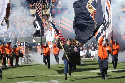 Army Reserve soldiers bowl with Chicago Bears