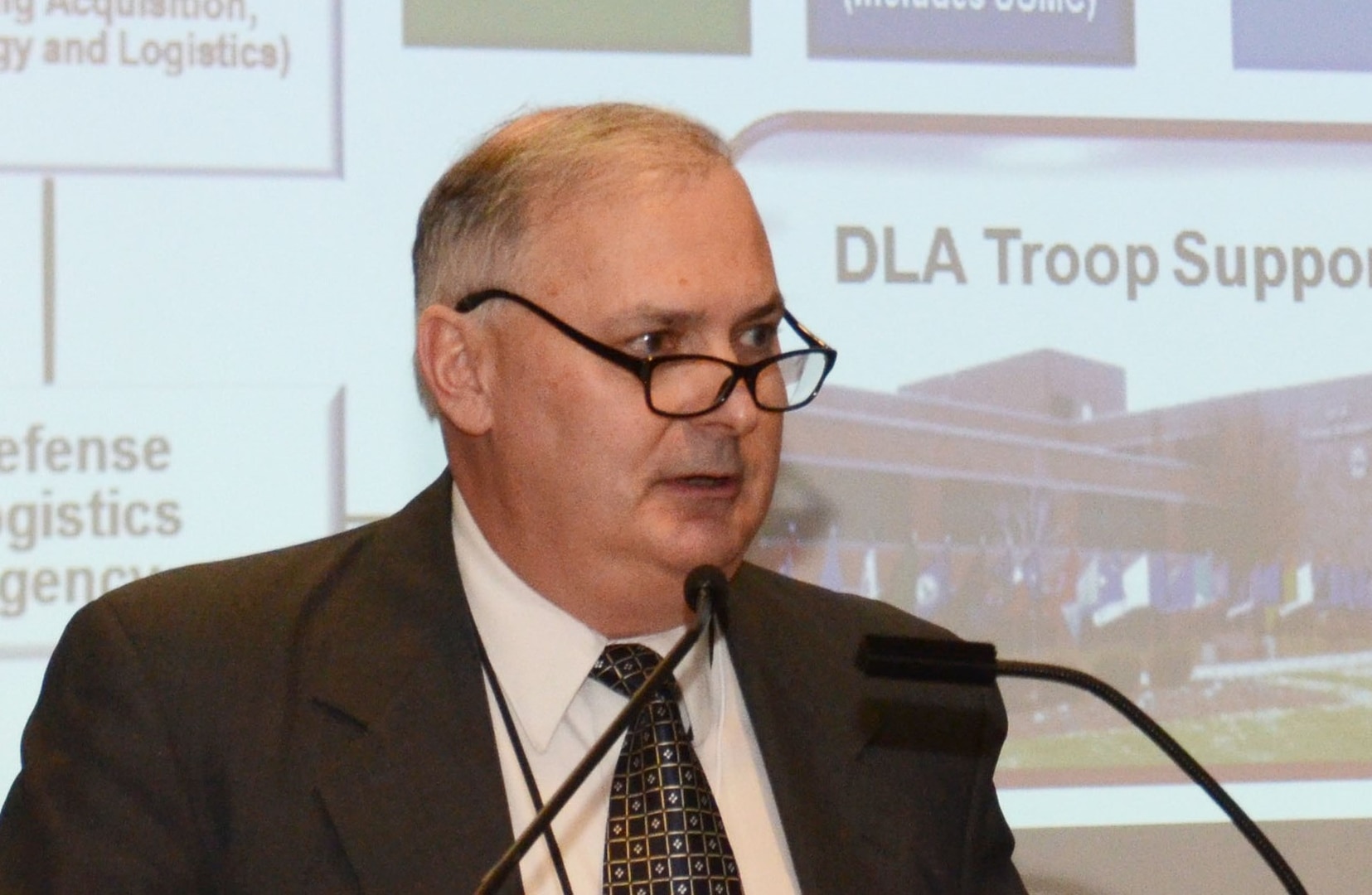 William Kenny, DLA Troop Support executive director of contracting and acquisition management, discusses DLA’s culture improvement efforts at the annual Federal Executive Board Equal Employment Opportunity and Diversity training event in Philadelphia Nov. 23. Kenny is also the recipient of the 2015 Partners in Equality Council Achievement Senior Leadership Award for helping the agency achieve progress in EEO and diversity programs, including recruitment, hiring, promotions, awards and career development opportunities. 